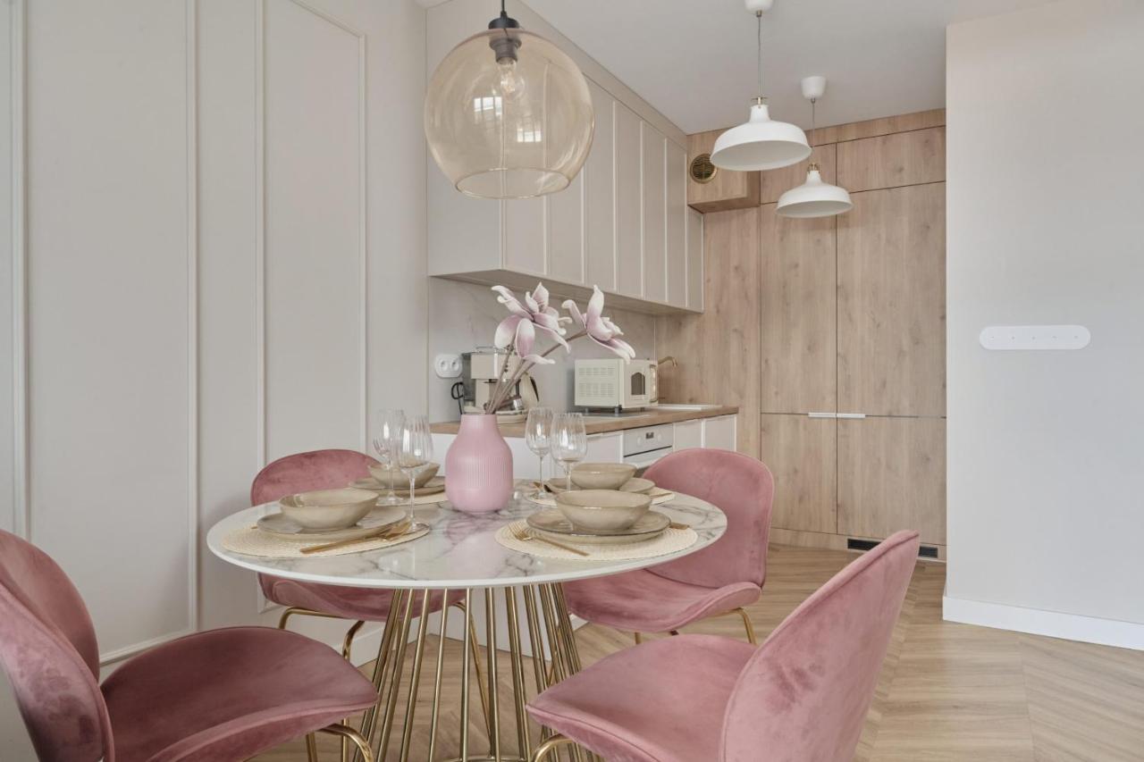 Elegant Apartment With Balcony Krakowska Wroclaw By Renters Prestige 외부 사진